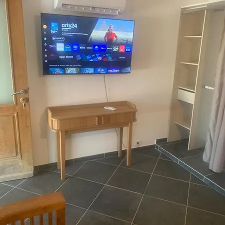 A Teghja Couette-café