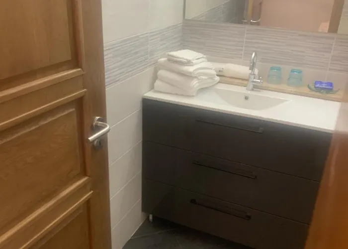 A Teghja Alojamento de Acomodação e Pequeno-almoço 3*